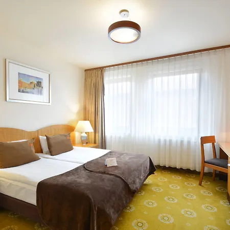 Agit Congress&spa 3* Lublin