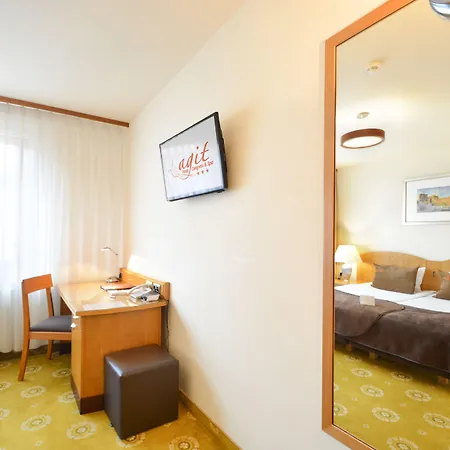 Готель Agit Congress&spa Люблін